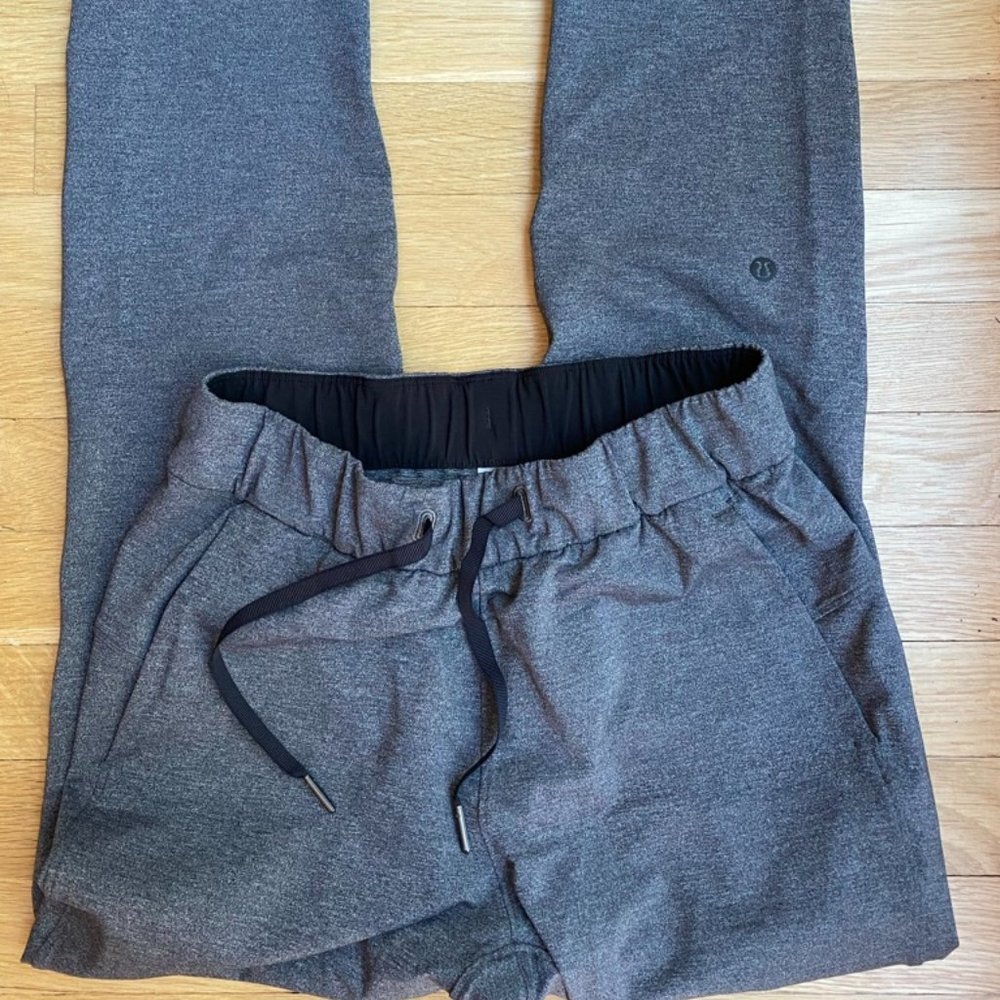 Lululemon On The Fly 7/8 Pant 27" - Size 2